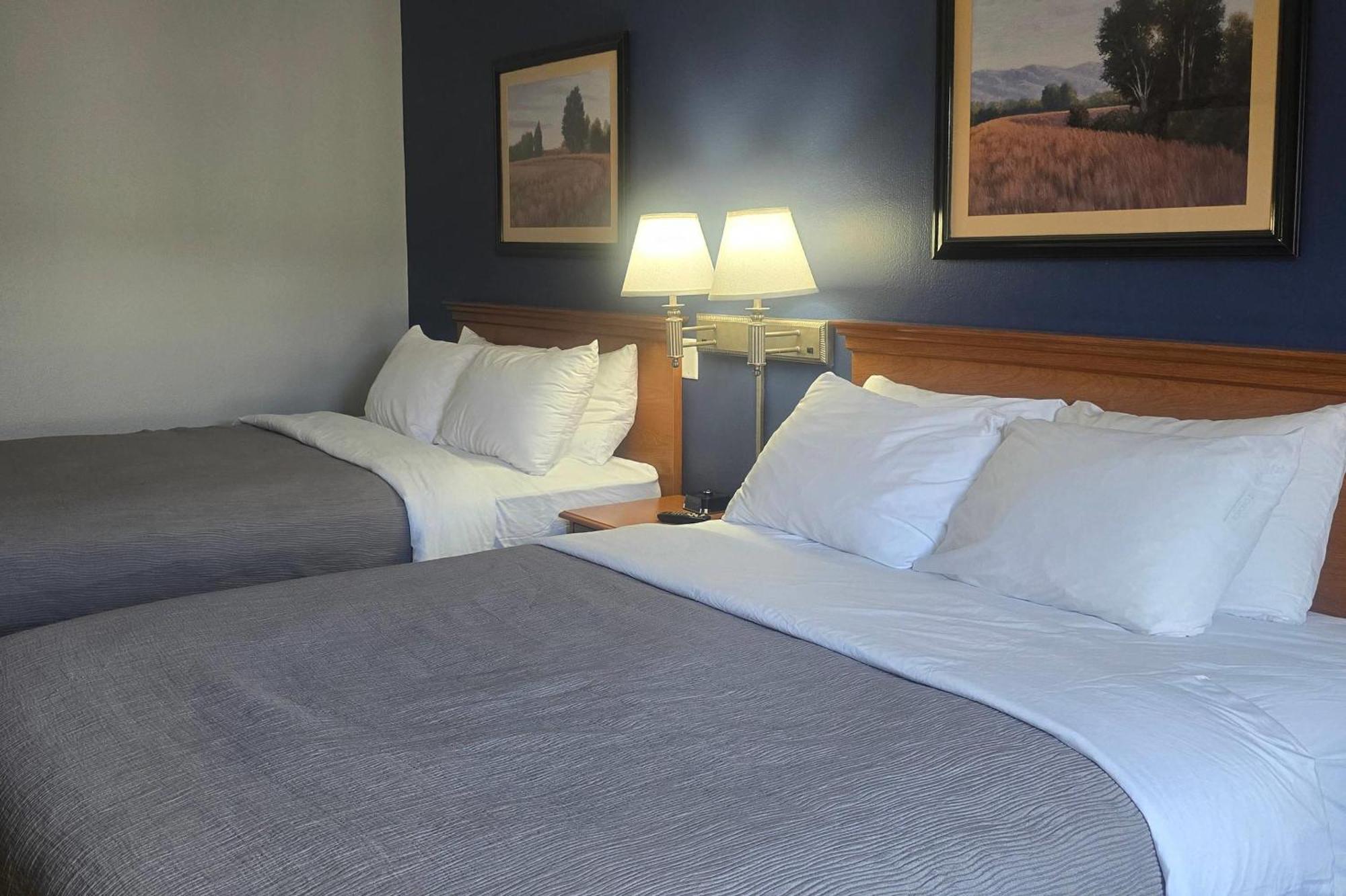 Quality Inn Dublin I-81 Zewnętrze zdjęcie